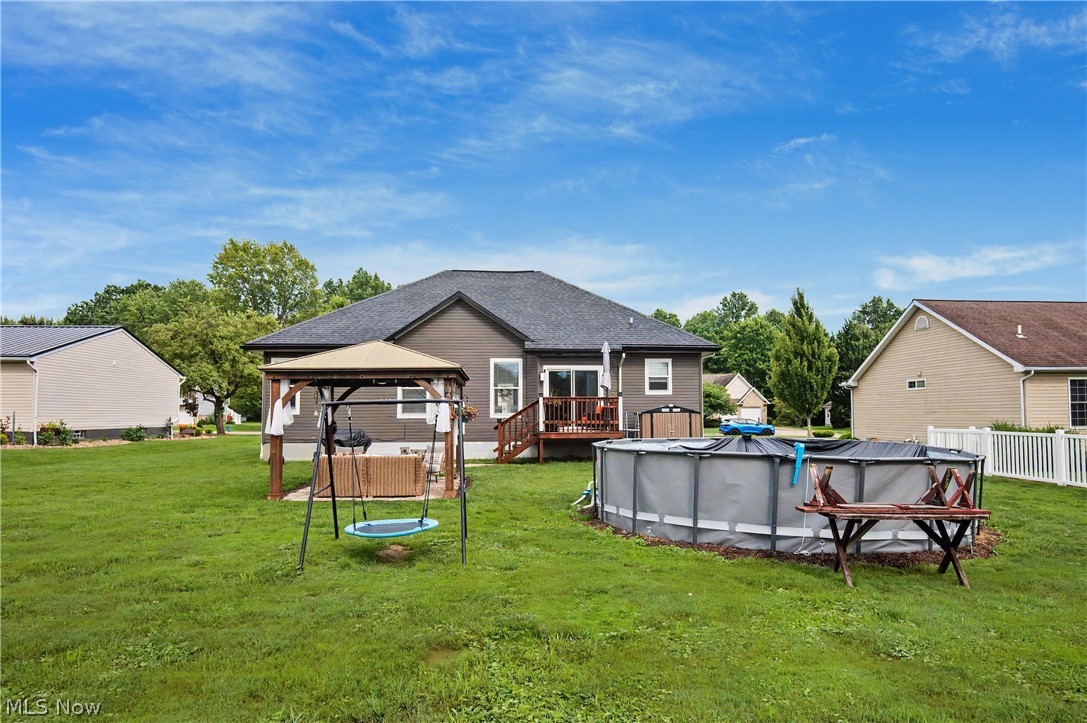 4463 Cloverlane Avenue NW Champion OH 44483