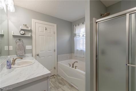 2343 Pebble Brook Path Orrville OH 44667