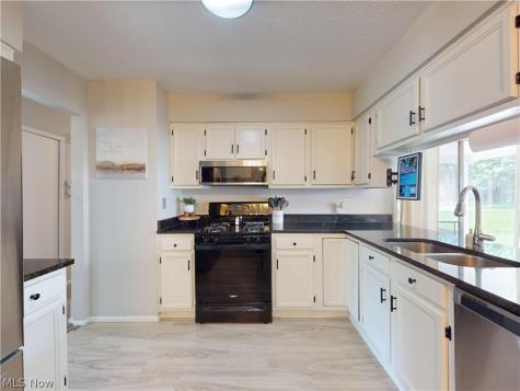 374 Union Street Bedford OH 44146