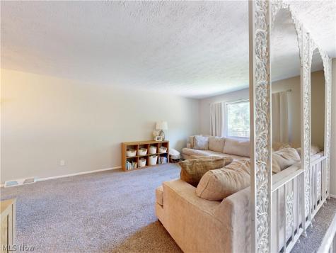 374 Union Street Bedford OH 44146