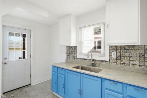 1068 Nela View Road Cleveland Heights OH 44112