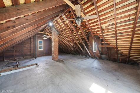 1068 Nela View Road Cleveland Heights OH 44112