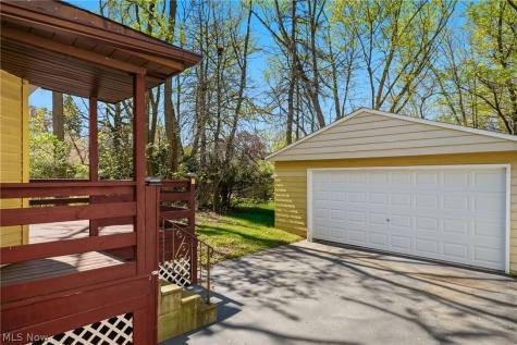 1068 Nela View Road Cleveland Heights OH 44112