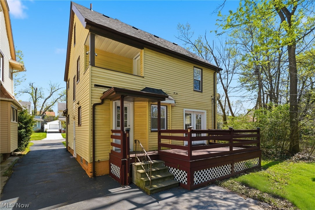 1068 Nela View Road Cleveland Heights OH 44112