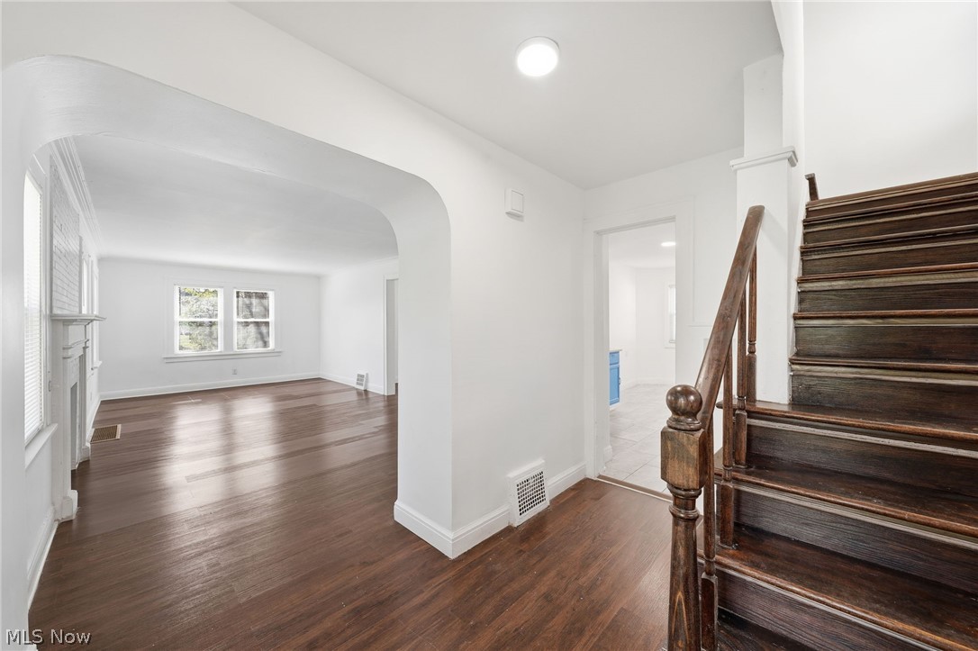 1068 Nela View Road Cleveland Heights OH 44112
