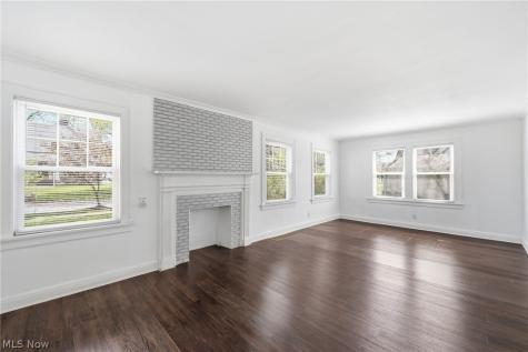 1068 Nela View Road Cleveland Heights OH 44112