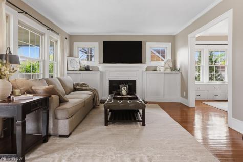122 Overlook Avenue Wadsworth OH 44281