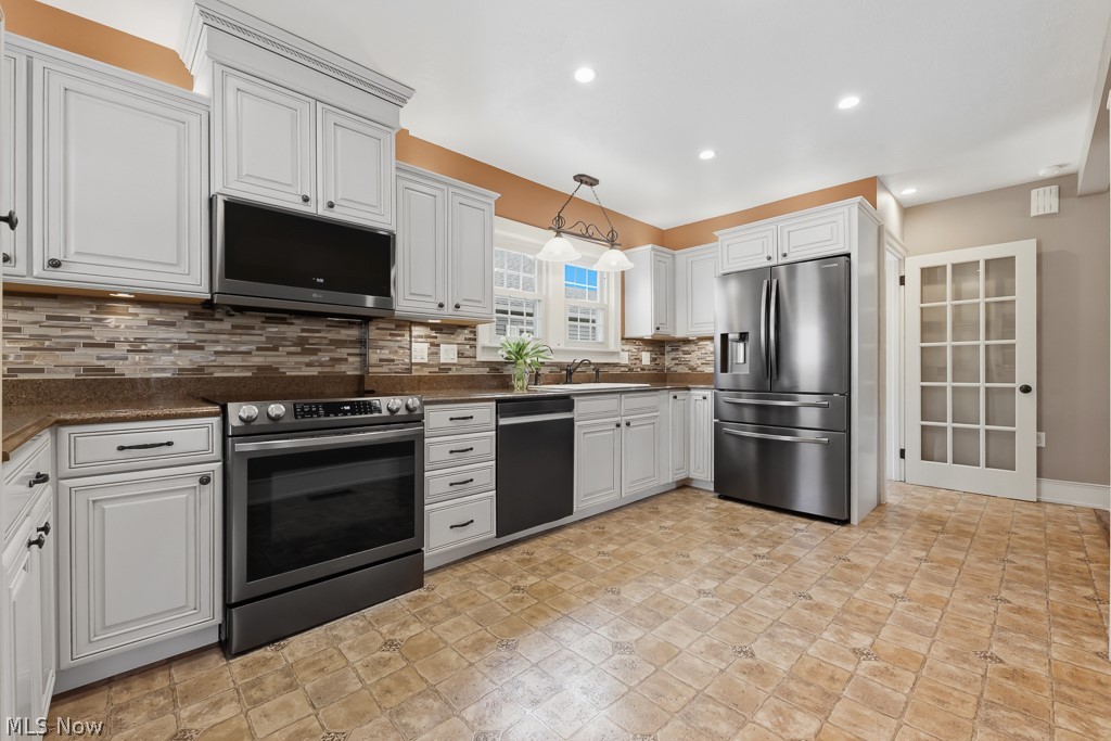 122 Overlook Avenue Wadsworth OH 44281