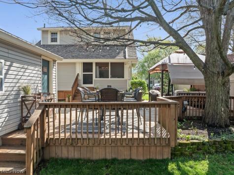 122 Overlook Avenue Wadsworth OH 44281