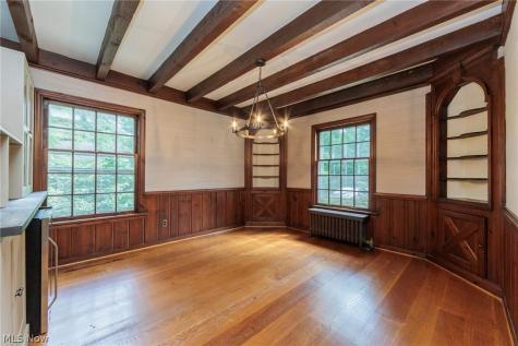 2548 Charney Road University Heights OH 44118