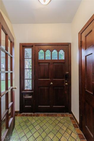 2548 Charney Road University Heights OH 44118