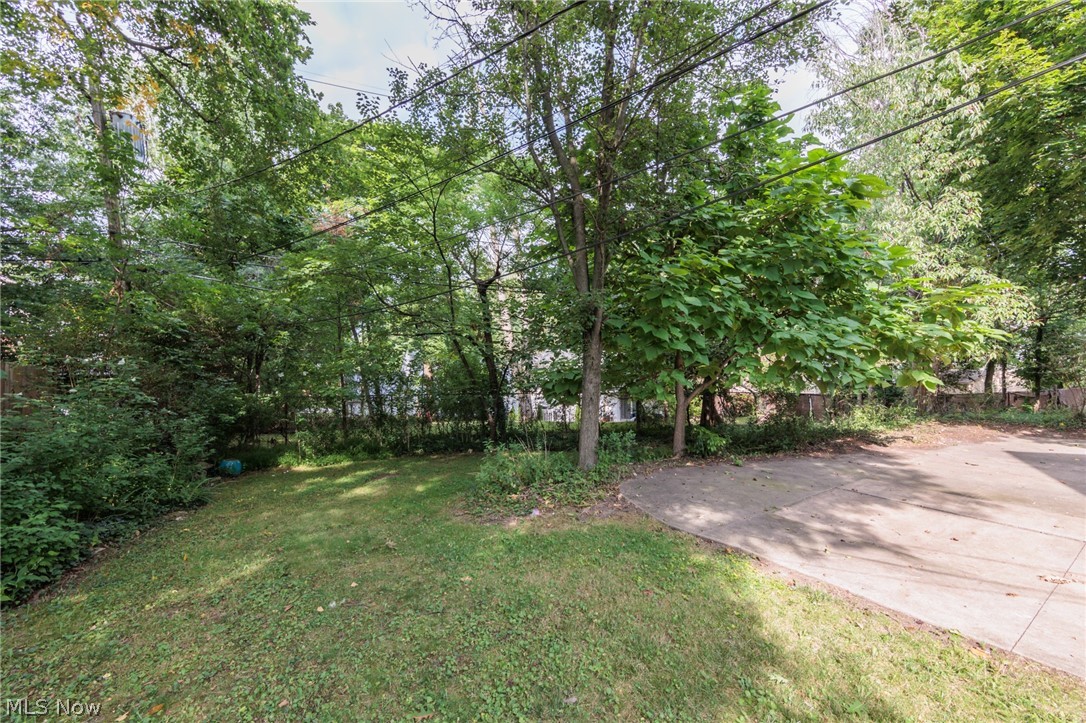2548 Charney Road University Heights OH 44118