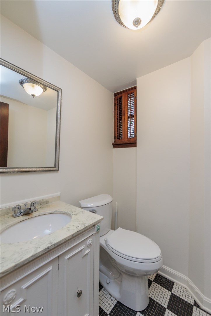 2548 Charney Road University Heights OH 44118