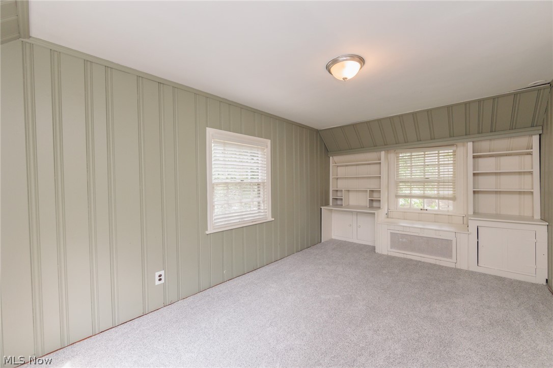 2548 Charney Road University Heights OH 44118