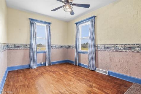 5207 Manchester Avenue SW Navarre OH 44662