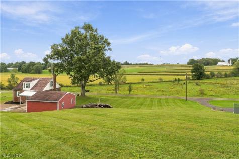5207 Manchester Avenue SW Navarre OH 44662