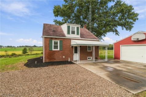 5207 Manchester Avenue SW Navarre OH 44662
