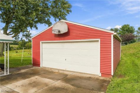 5207 Manchester Avenue SW Navarre OH 44662