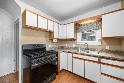 12501 Wayland Cleveland OH 44111