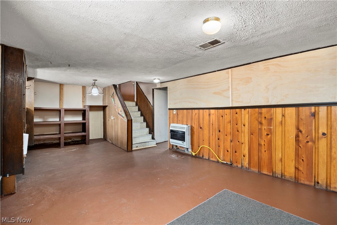 12501 Wayland Cleveland OH 44111