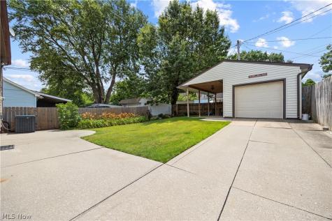 12501 Wayland Cleveland OH 44111