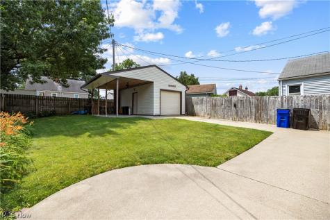 12501 Wayland Cleveland OH 44111