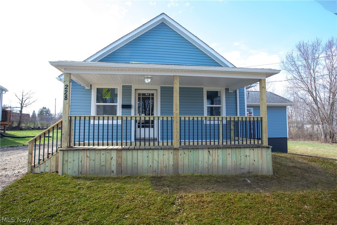 228 Center Street Hubbard OH 44425