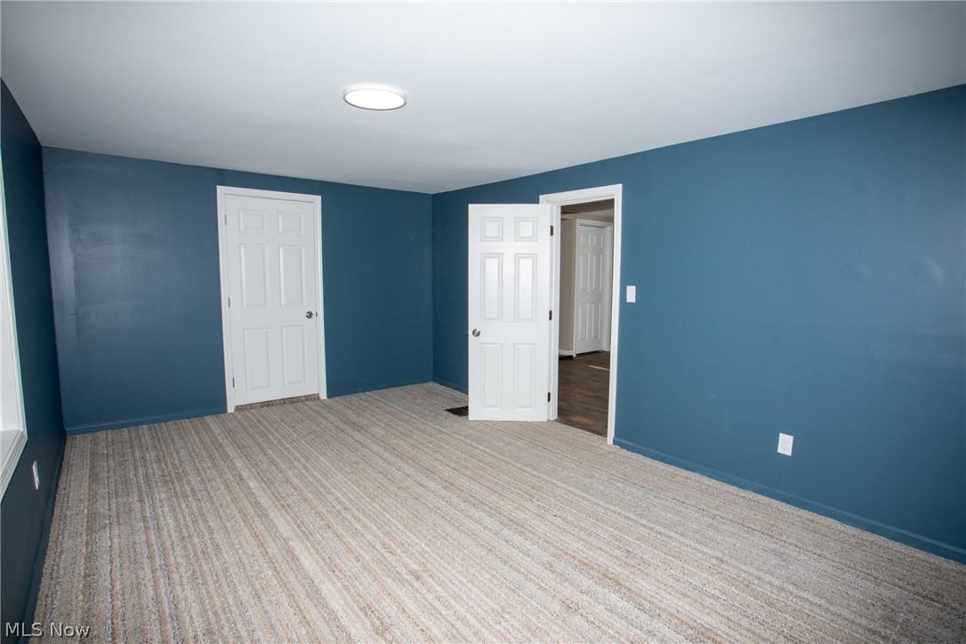 228 Center Street Hubbard OH 44425