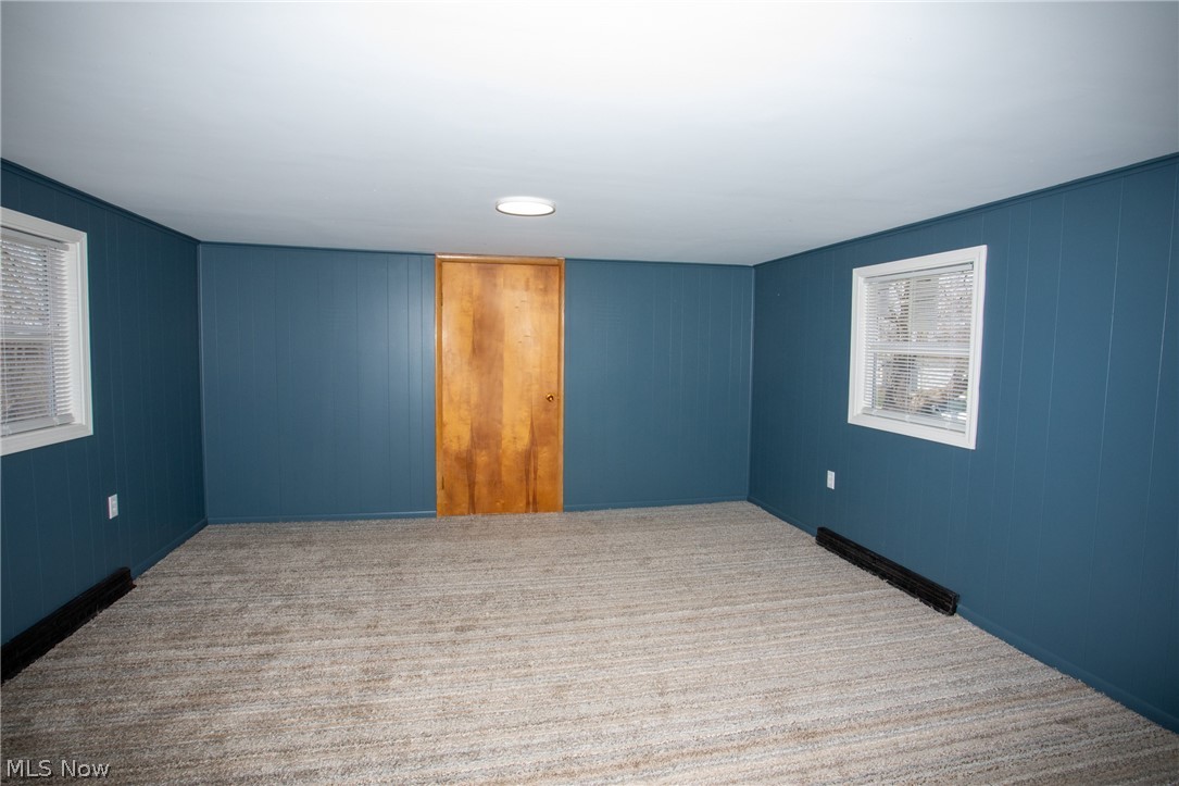 228 Center Street Hubbard OH 44425