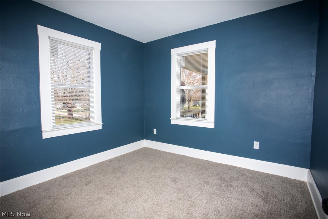 228 Center Street Hubbard OH 44425