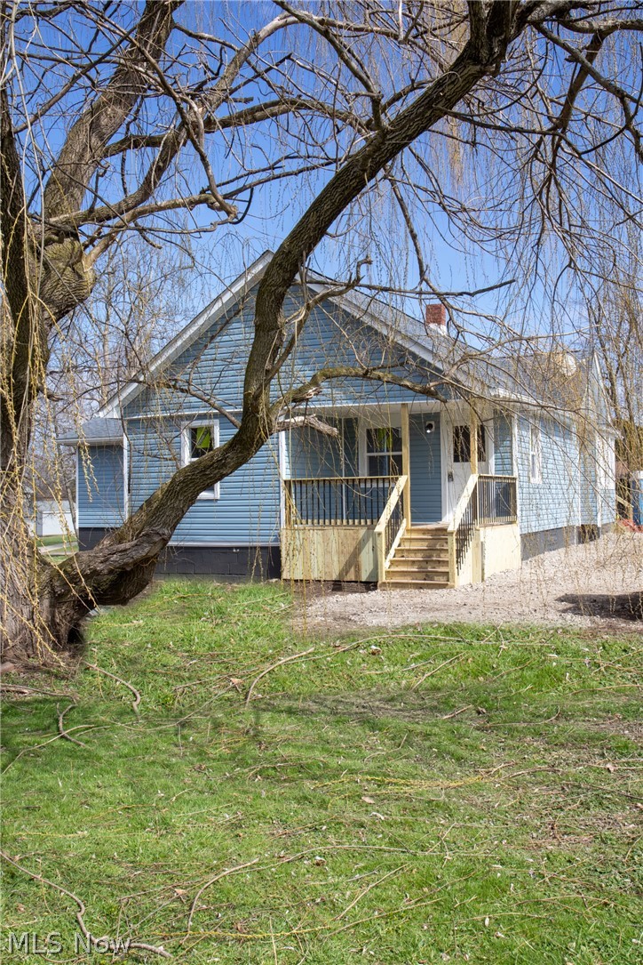 228 Center Street Hubbard OH 44425