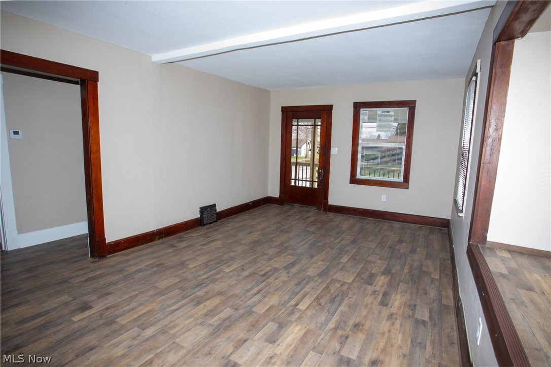 228 Center Street Hubbard OH 44425
