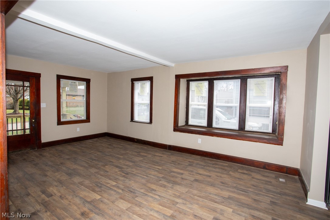 228 Center Street Hubbard OH 44425
