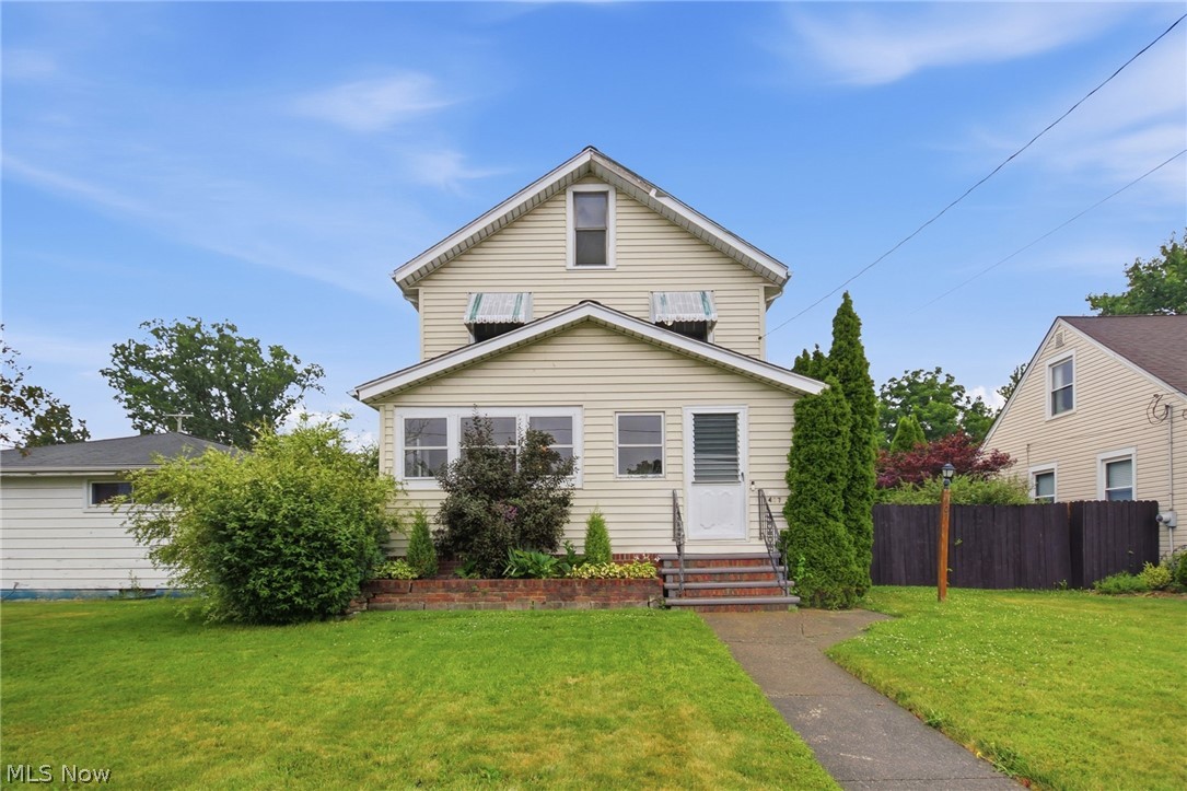 407 Illinois Avenue Lorain OH 44052
