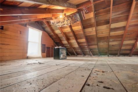 407 Illinois Avenue Lorain OH 44052