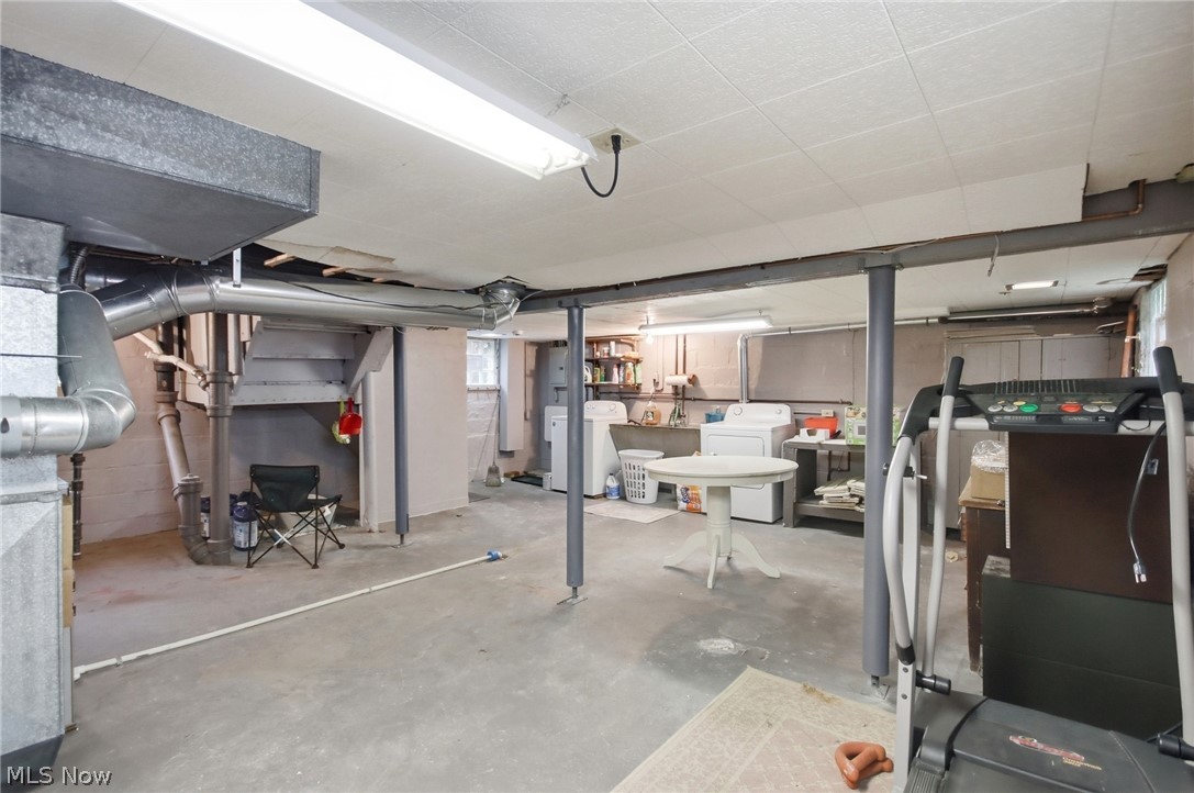 407 Illinois Avenue Lorain OH 44052