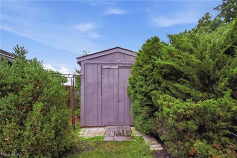 407 Illinois Avenue Lorain OH 44052