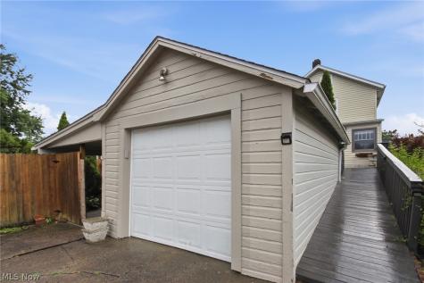 407 Illinois Avenue Lorain OH 44052