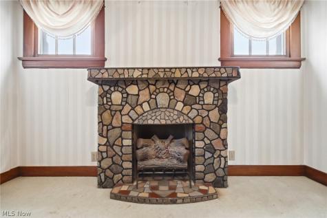 407 Illinois Avenue Lorain OH 44052