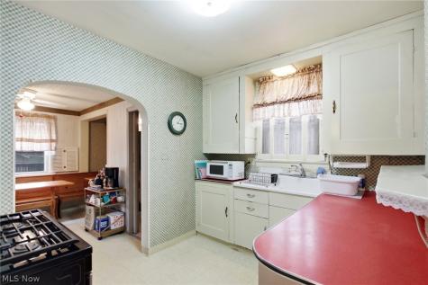 407 Illinois Avenue Lorain OH 44052