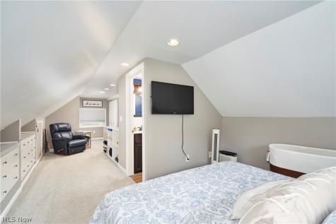 2249 14th Street Cuyahoga Falls OH 44223