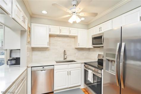2249 14th Street Cuyahoga Falls OH 44223