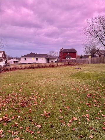 435 Manchester Avenue Youngstown OH 44509