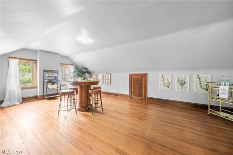 6950 Arlington Street Brecksville OH 44141