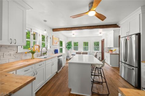 6950 Arlington Street Brecksville OH 44141