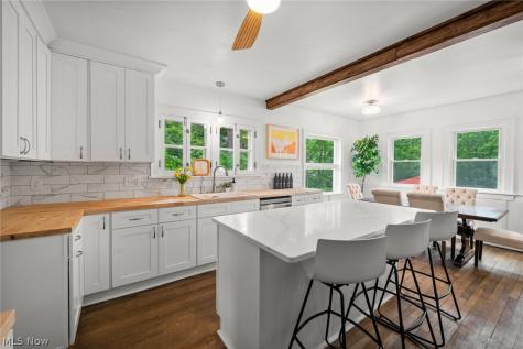 6950 Arlington Street Brecksville OH 44141