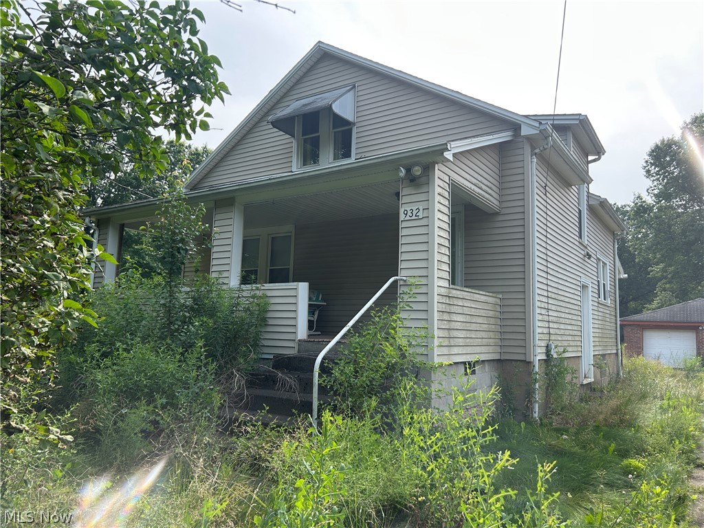 932 Mcdonald Avenue Mcdonald OH 44437
