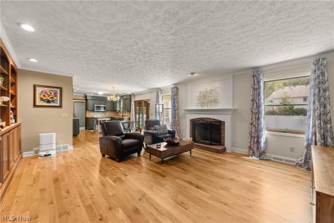 717 Wedgewood Drive Avon Lake OH 44012