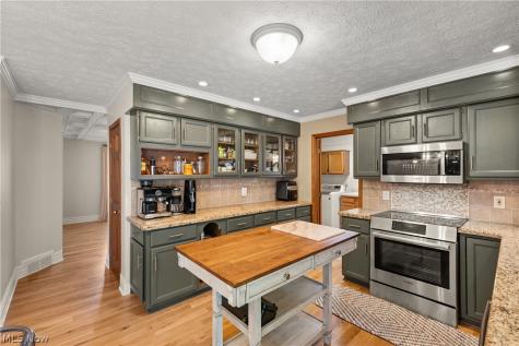 717 Wedgewood Drive Avon Lake OH 44012