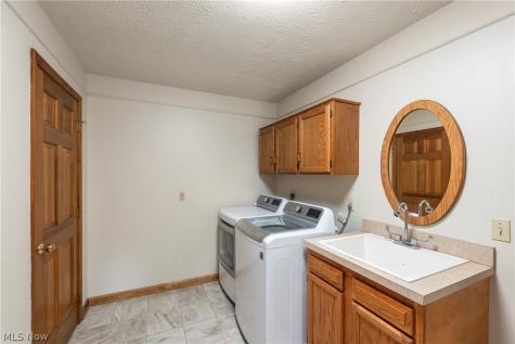 717 Wedgewood Drive Avon Lake OH 44012